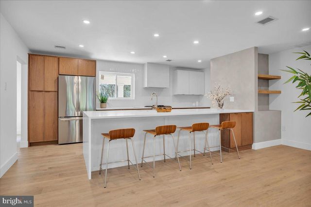 1221 CRANE DR, Cherry Hill, NJ 08003