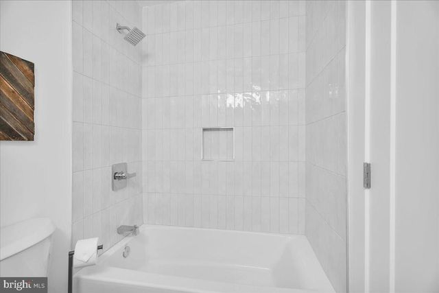 1221 CRANE DR, Cherry Hill, NJ 08003
