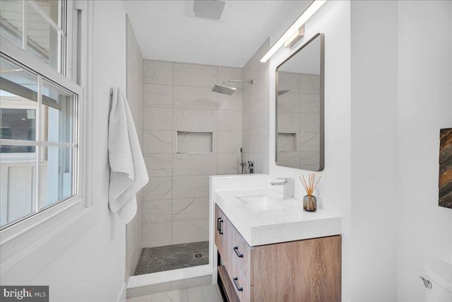 1221 CRANE DR, Cherry Hill, NJ 08003