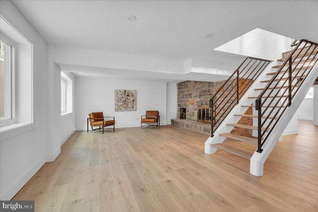1221 CRANE DR, Cherry Hill, NJ 08003