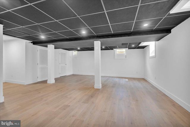 1221 CRANE DR, Cherry Hill, NJ 08003