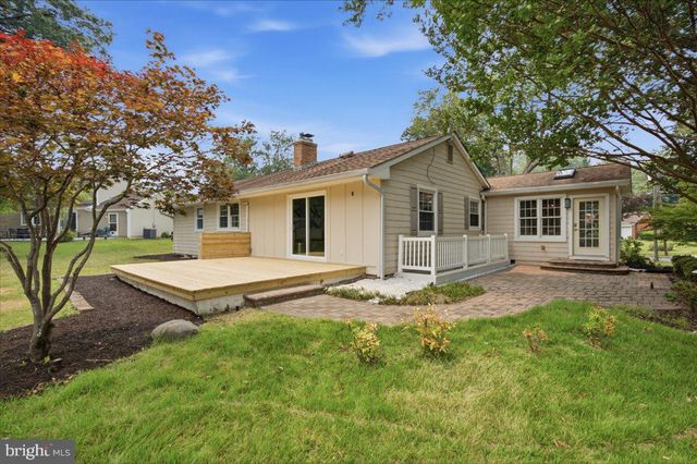 1221 CRANE DR, Cherry Hill, NJ 08003