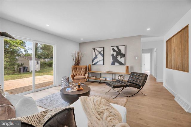 1221 CRANE DR, Cherry Hill, NJ 08003