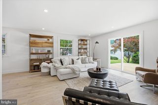 1221 CRANE DR, Cherry Hill, NJ 08003