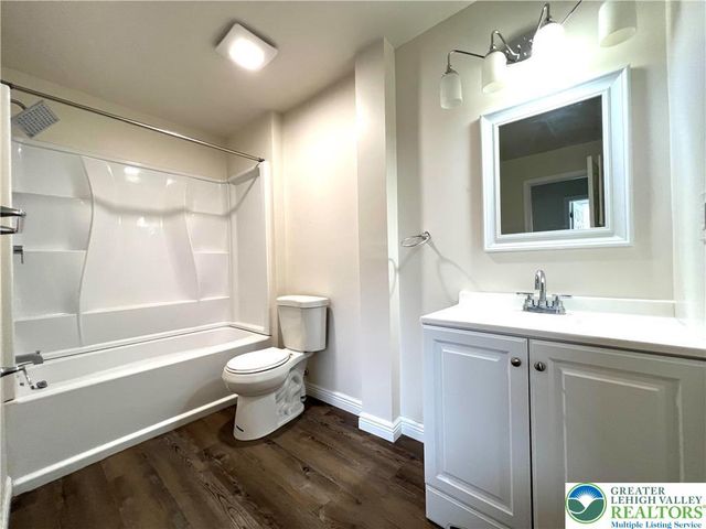 374 West Main Street 203, Bath Boro, PA 18014