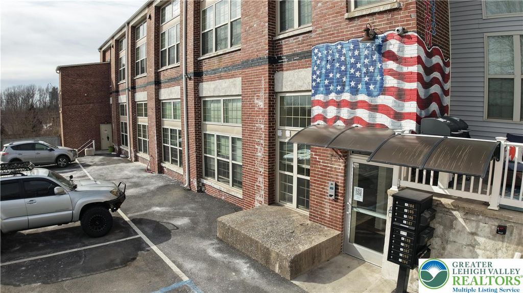 374 West Main Street 203, Bath Boro, PA 18014