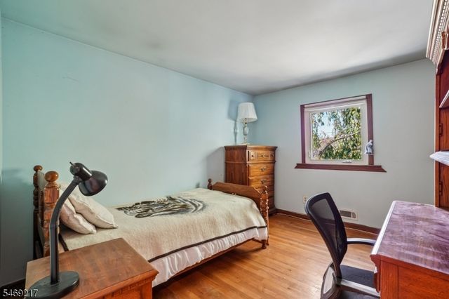 4 Nautical Ter, Jefferson Twp., NJ 07849