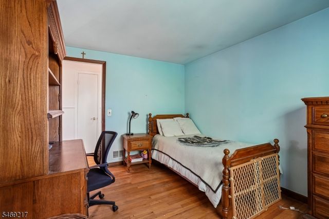 4 Nautical Ter, Jefferson Twp., NJ 07849