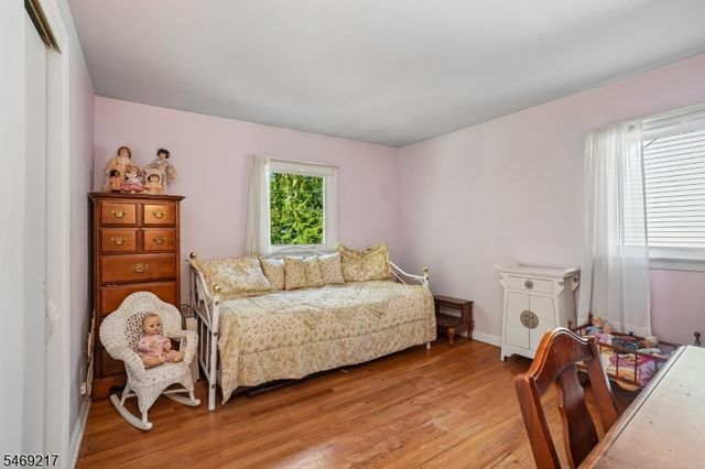 4 Nautical Ter, Jefferson Twp., NJ 07849