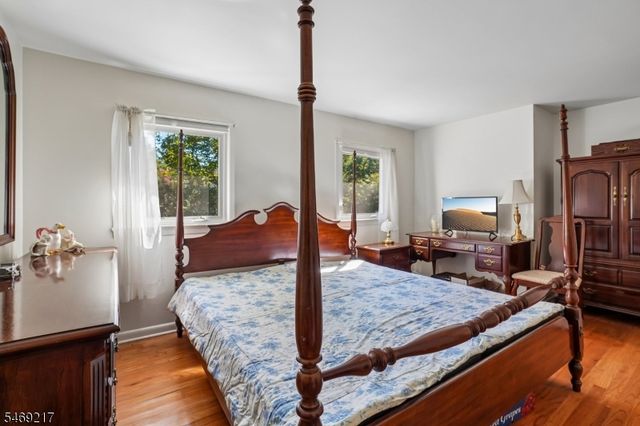 4 Nautical Ter, Jefferson Twp., NJ 07849