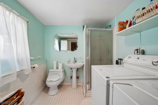4 Nautical Ter, Jefferson Twp., NJ 07849
