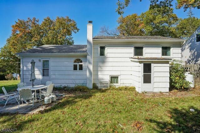 4 Nautical Ter, Jefferson Twp., NJ 07849