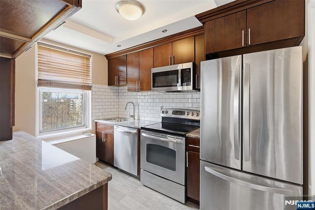 301 Beech Street 9K, Hackensack, NJ 07601