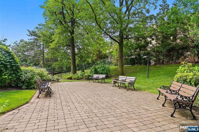 301 Beech Street 9K, Hackensack, NJ 07601