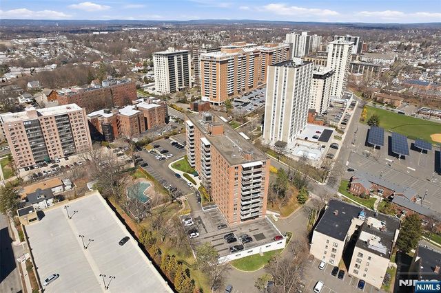 301 Beech Street 9K, Hackensack, NJ 07601