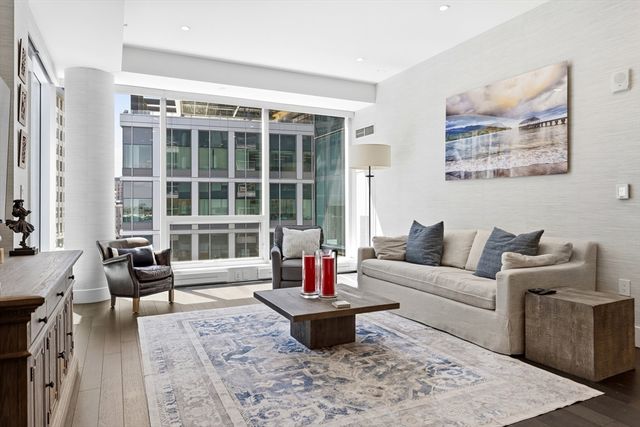 22 Liberty 6G, Boston, MA 02210