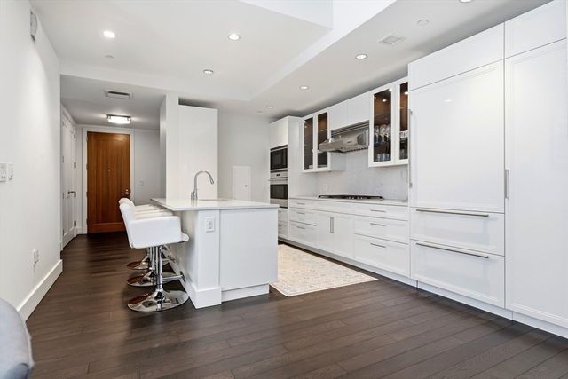 22 Liberty 6G, Boston, MA 02210