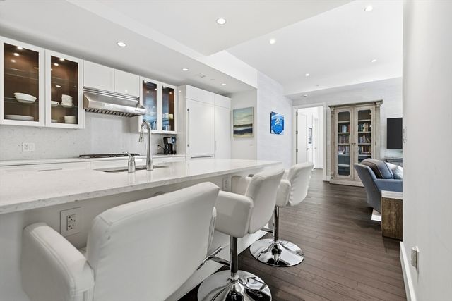 22 Liberty 6G, Boston, MA 02210