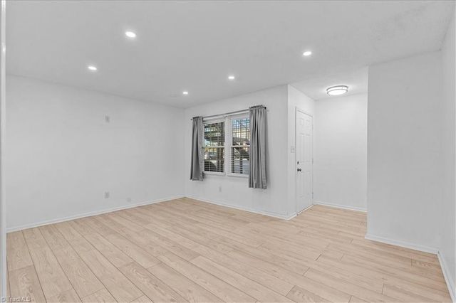 204 Northpoint Avenue C, High Point, NC 27262