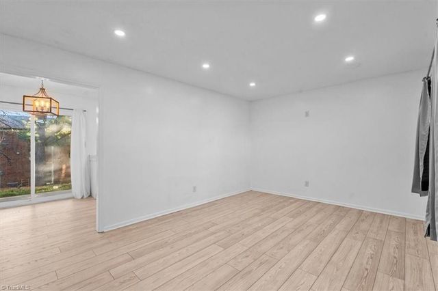 204 Northpoint Avenue C, High Point, NC 27262