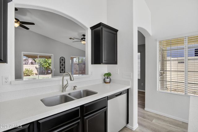 6760 E NORTHRIDGE Street, Mesa, AZ 85215