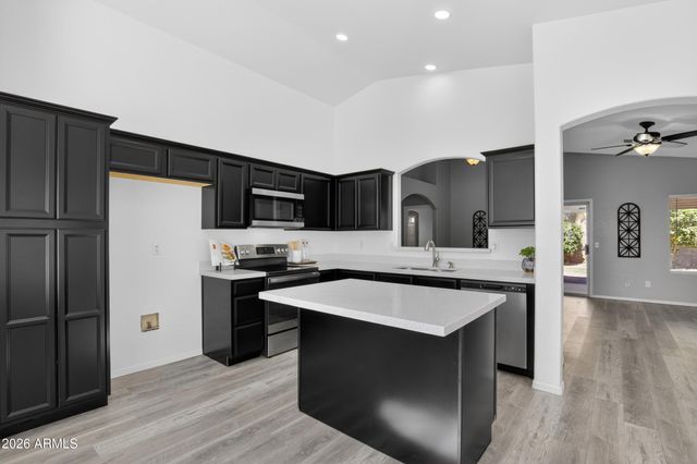 6760 E NORTHRIDGE Street, Mesa, AZ 85215