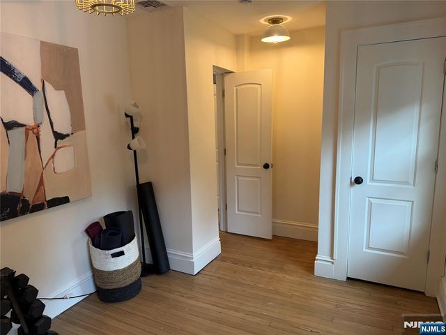 86 Jacoby Street, Maplewood, NJ 07040