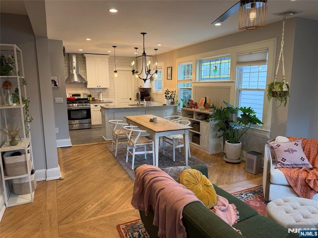 86 Jacoby Street, Maplewood, NJ 07040