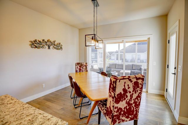 802 Ronald Overlook, Waunakee, WI 53597