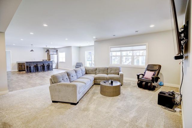 802 Ronald Overlook, Waunakee, WI 53597