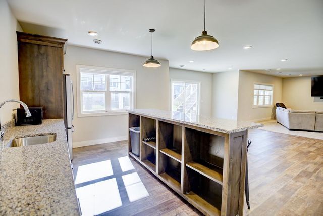 802 Ronald Overlook, Waunakee, WI 53597