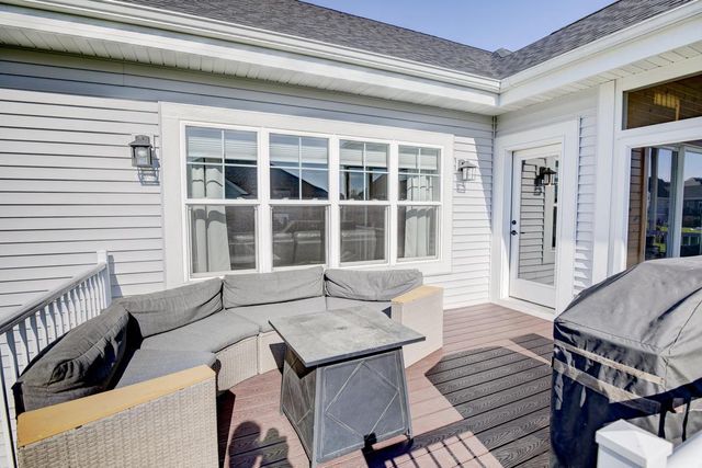 802 Ronald Overlook, Waunakee, WI 53597