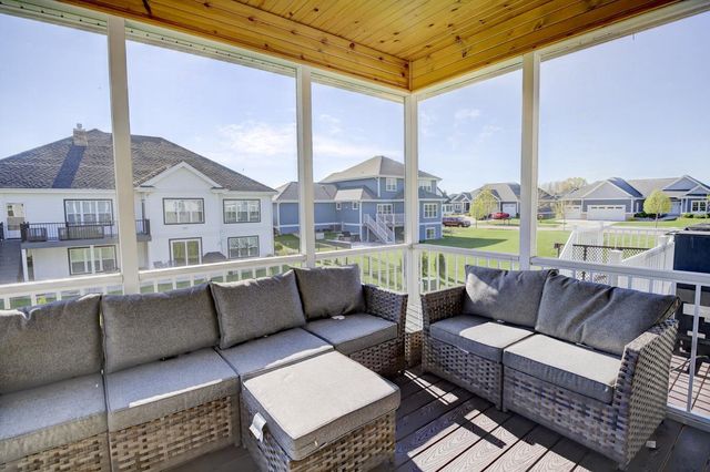 802 Ronald Overlook, Waunakee, WI 53597