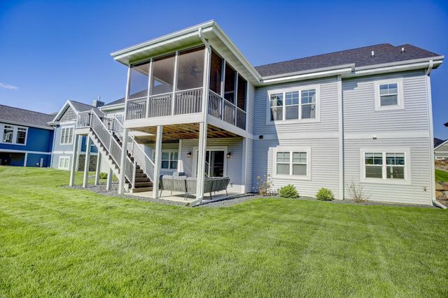 802 Ronald Overlook, Waunakee, WI 53597