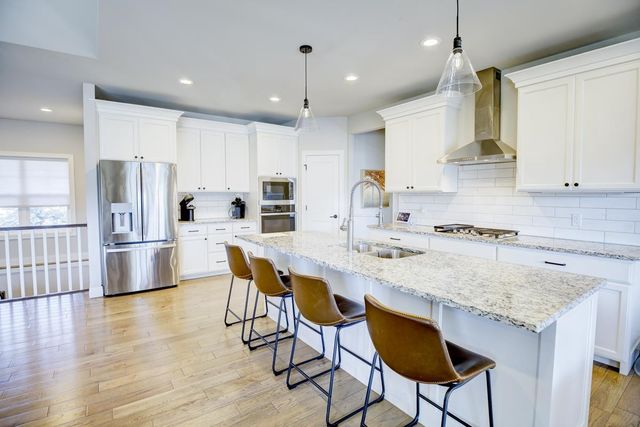 802 Ronald Overlook, Waunakee, WI 53597