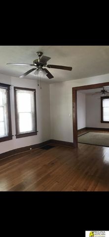 3716 Lincoln Boulevard, Omaha, NE 68131