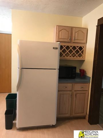 3716 Lincoln Boulevard, Omaha, NE 68131