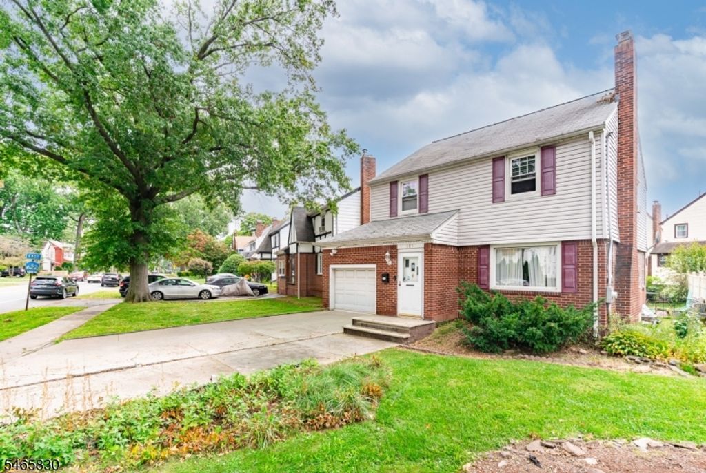 185 W Passaic Ave, Bloomfield Twp., NJ 07003 — photo 2