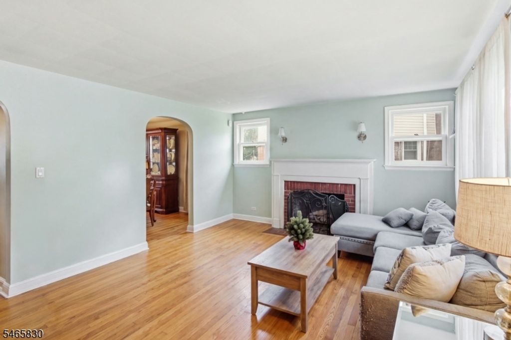 185 W Passaic Ave, Bloomfield Twp., NJ 07003 — photo 3