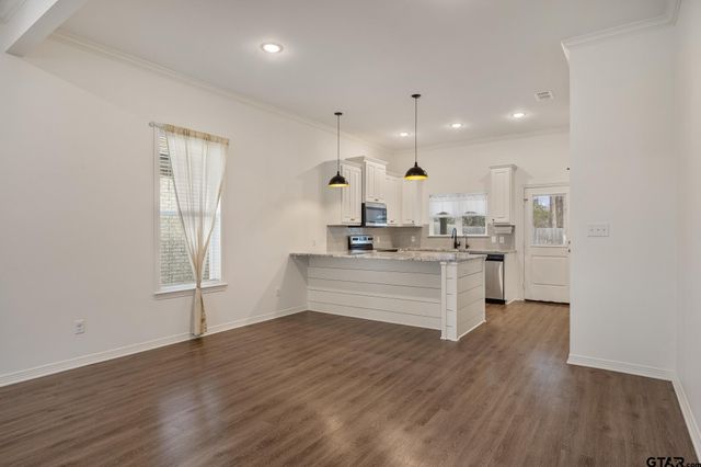 1672 Alamo Crossing, Tyler, TX 75701