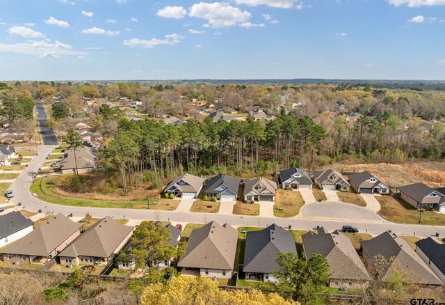 1672 Alamo Crossing, Tyler, TX 75701