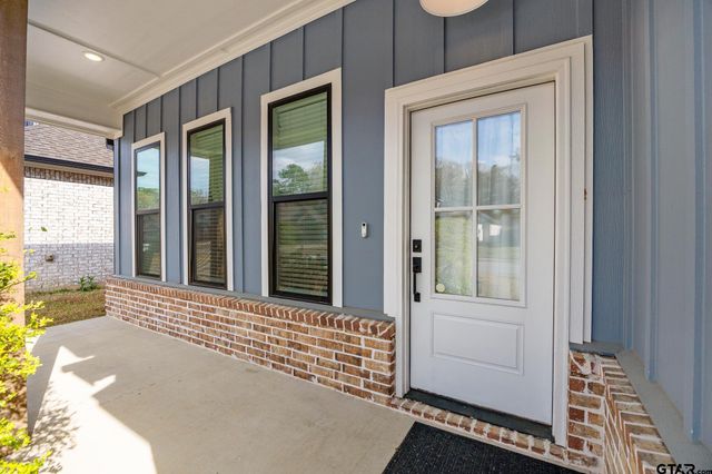 1672 Alamo Crossing, Tyler, TX 75701