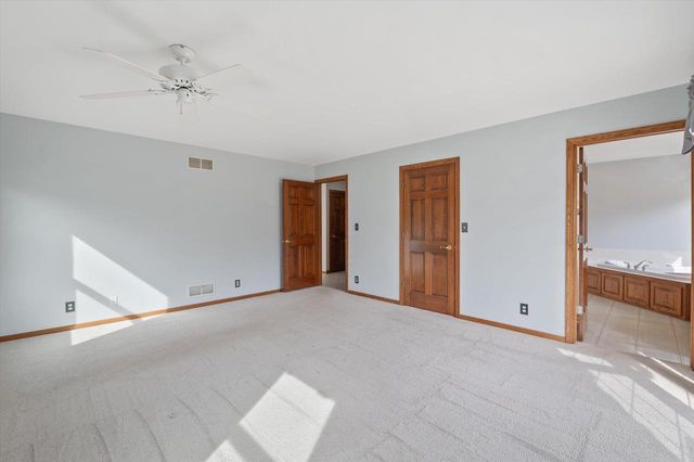 1511 Prairie LANE, Hubertus, WI 53033