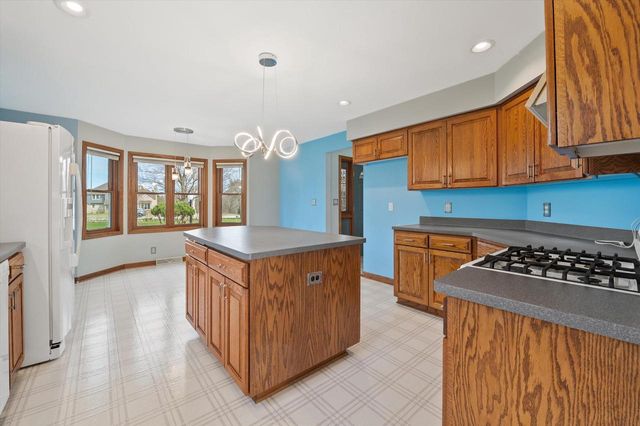 1511 Prairie LANE, Hubertus, WI 53033