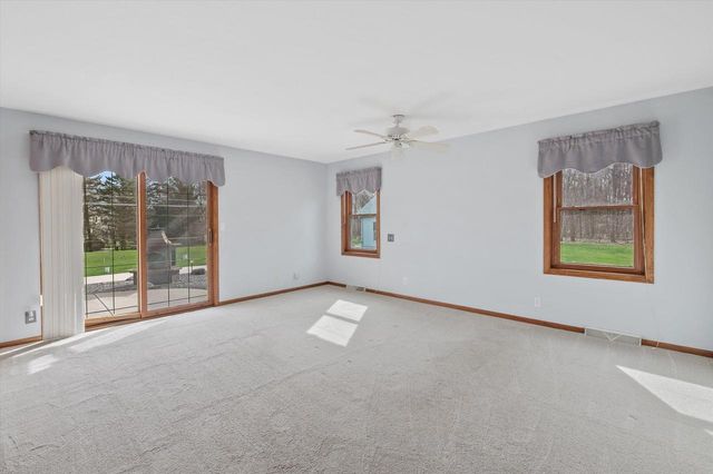 1511 Prairie LANE, Hubertus, WI 53033