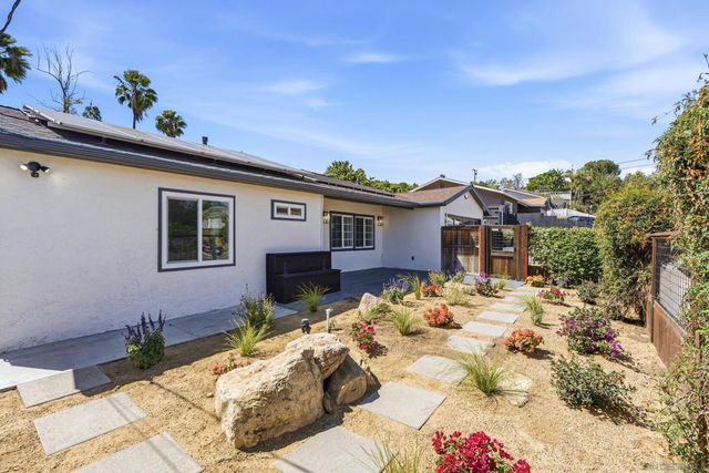 9632 Cambury Dr., Santee, CA 92071