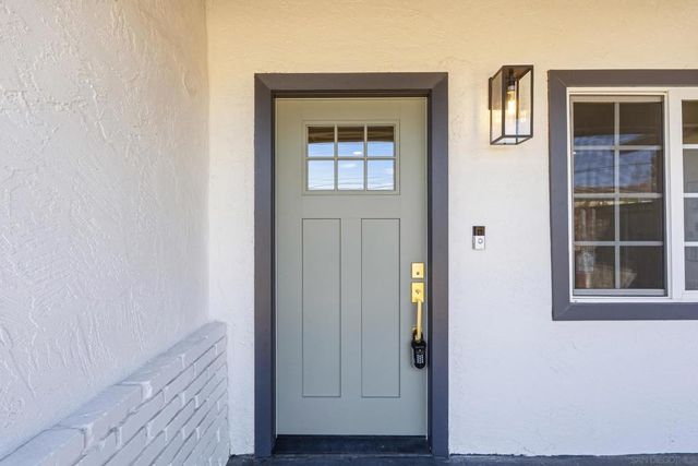 9632 Cambury Dr., Santee, CA 92071