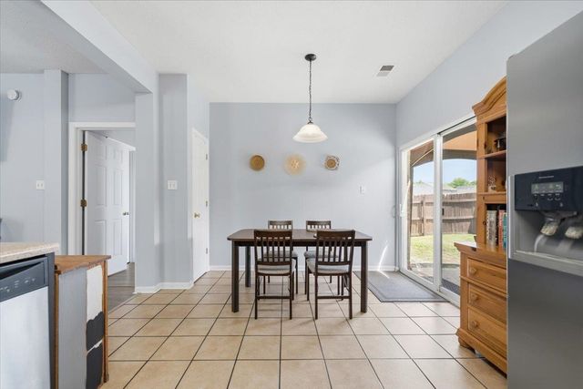 12055 HIDDEN DR, Arlington, TN 38002