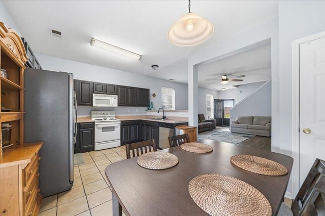 12055 HIDDEN DR, Arlington, TN 38002
