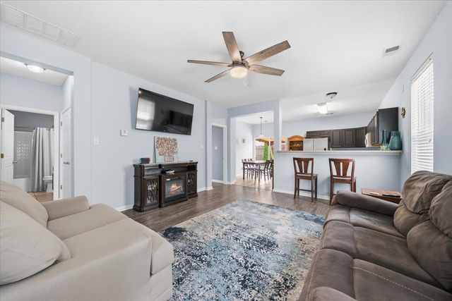 12055 HIDDEN DR, Arlington, TN 38002